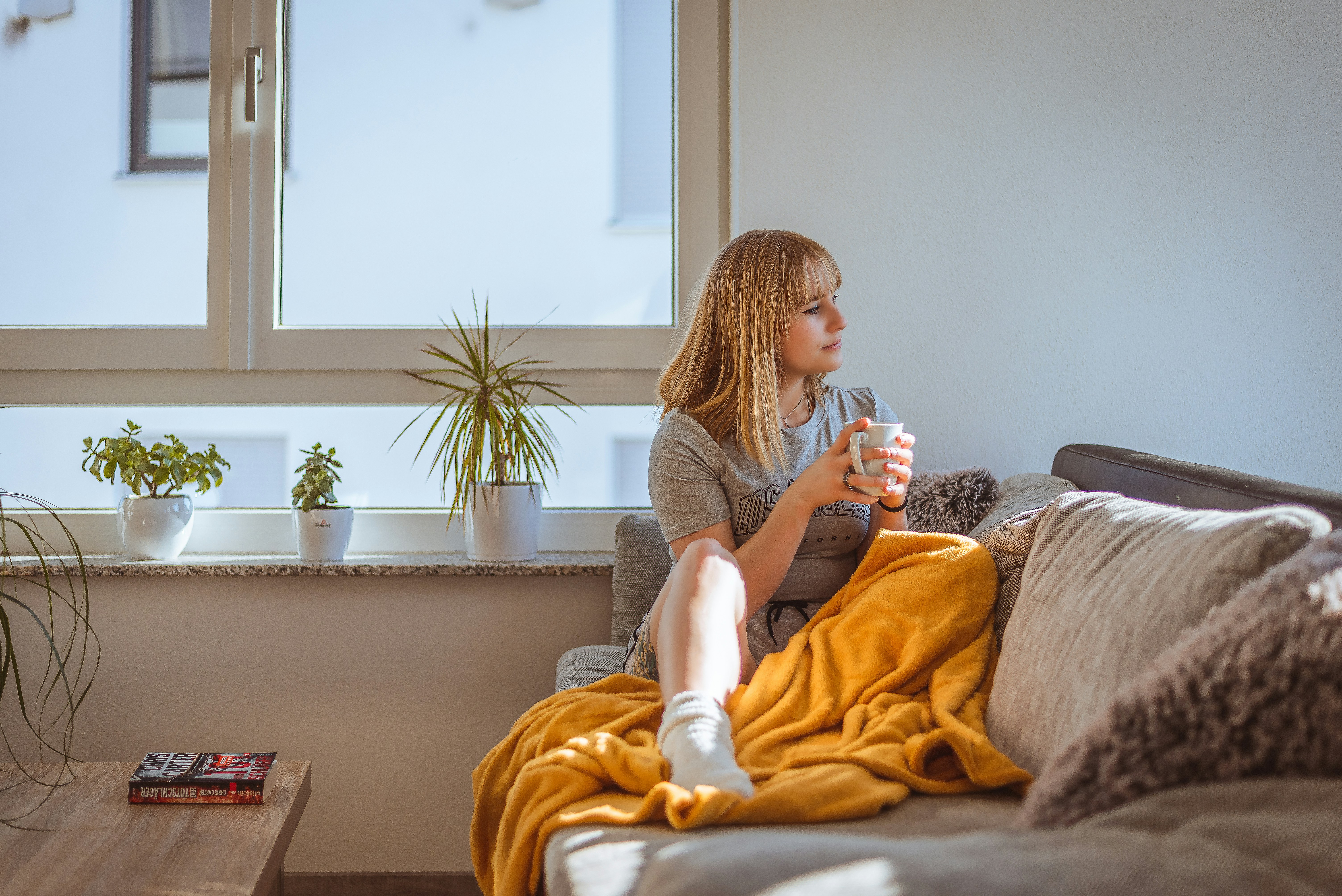 Solo Living Safety: How Technology Helps You Stay Connected—Without the Constant Check-Ins